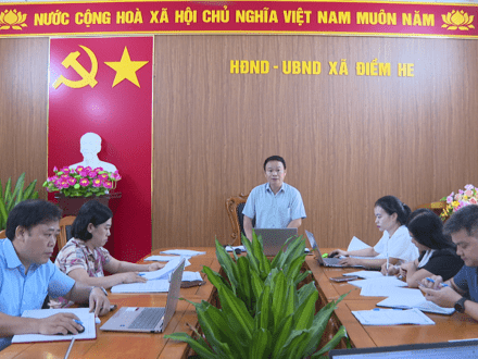 Kinh tế - Chính trị