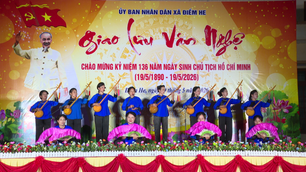 Xã Điềm He tổ chức chương trình giao lưu văn nghệ  kỷ niệm 136 năm ngày sinh Chủ tịch Hồ Chí Minh