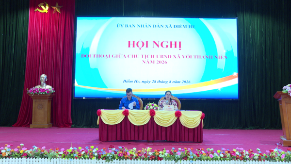 XÃ ĐiỀM HE TỔ CHỨC ĐỐI THOẠI GIỮA CHỦ TỊCH UBND XÃ VỚI THANH NIÊN
