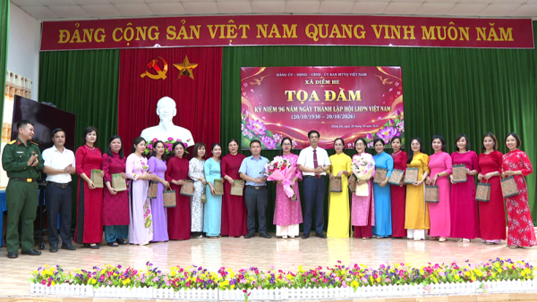 XÃ ĐIỀM HE TỔ CHỨC TỌA ĐÀM KỶ NIỆM NGÀY PHỤ NỮ VIỆT NAM 20/10